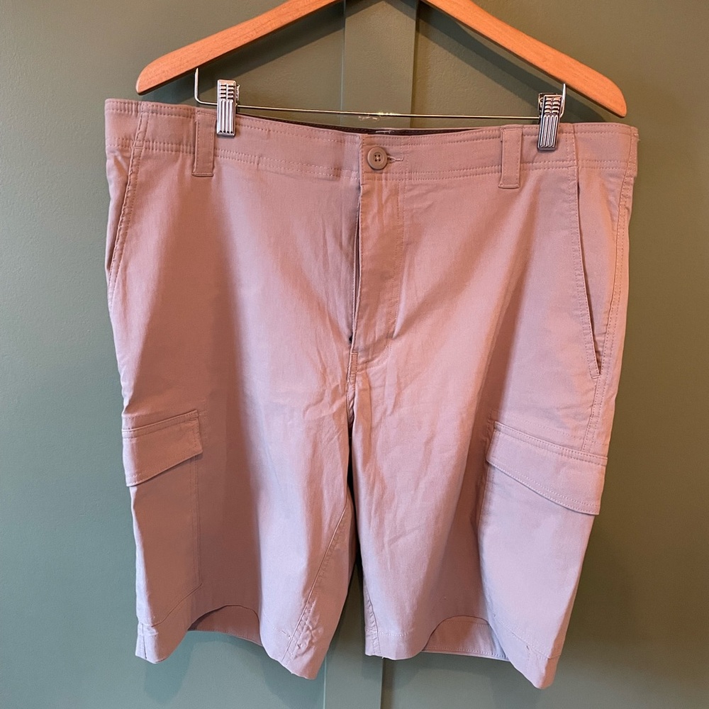 Men's Tan Cargo Shorts